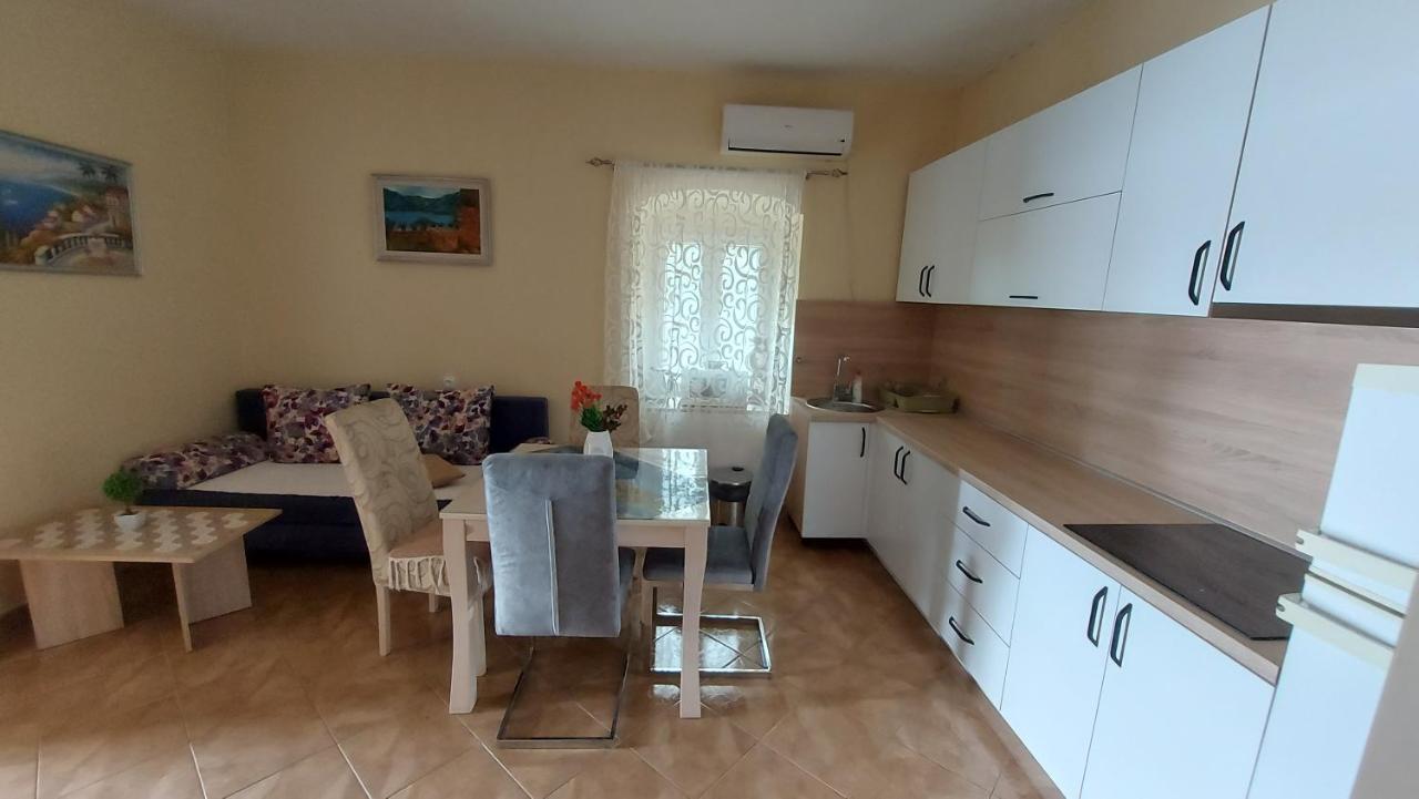 Apartment Terazza Di Ljuta Kotor Ngoại thất bức ảnh